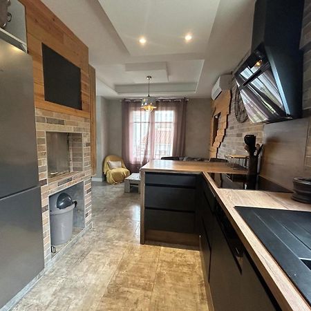 Comme A La Maison Narbonne Exterior photo